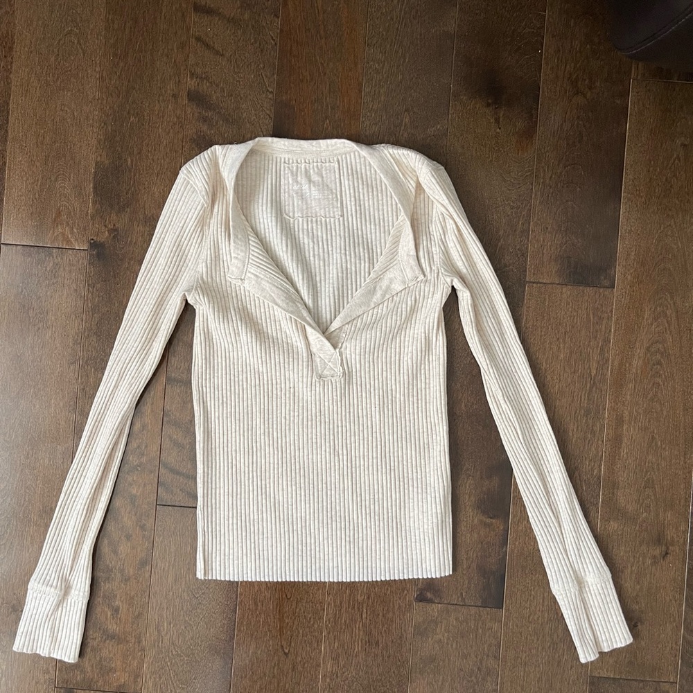 Aerie Cream Ribbed Long Sleeve V-Neck Top